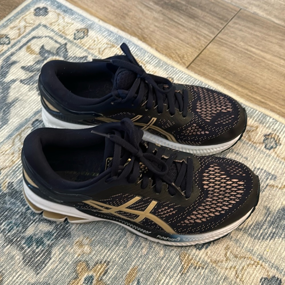 ASICS Gel-Kayano 26